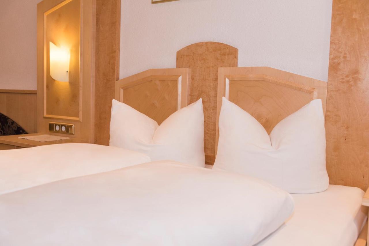 Alphotel Garni Salner Ишгль Экстерьер фото