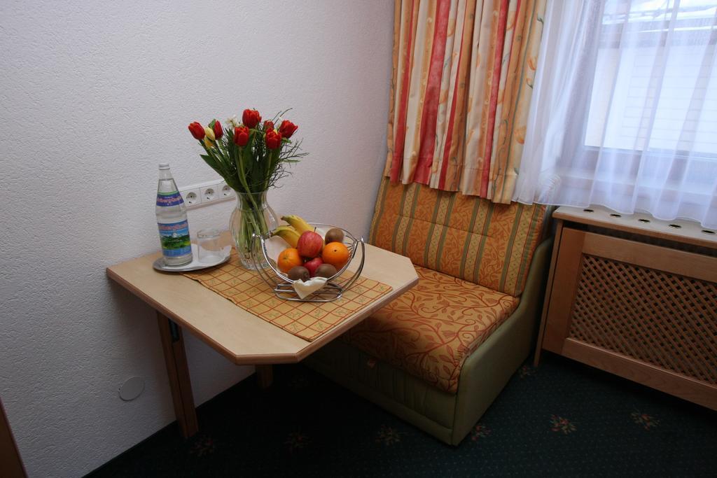 Alphotel Garni Salner Ишгль Экстерьер фото