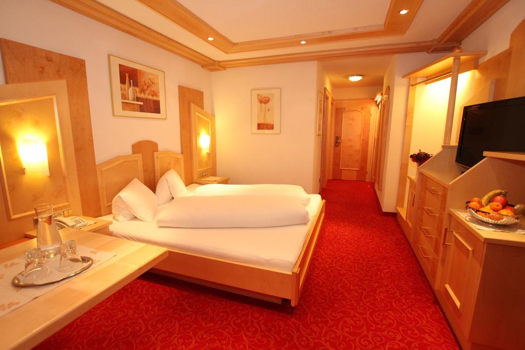 Alphotel Garni Salner Ишгль Экстерьер фото